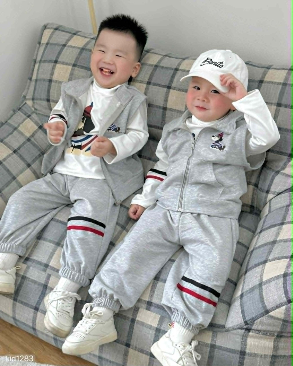 Boy 3-Pieces Grey Jogger Set
