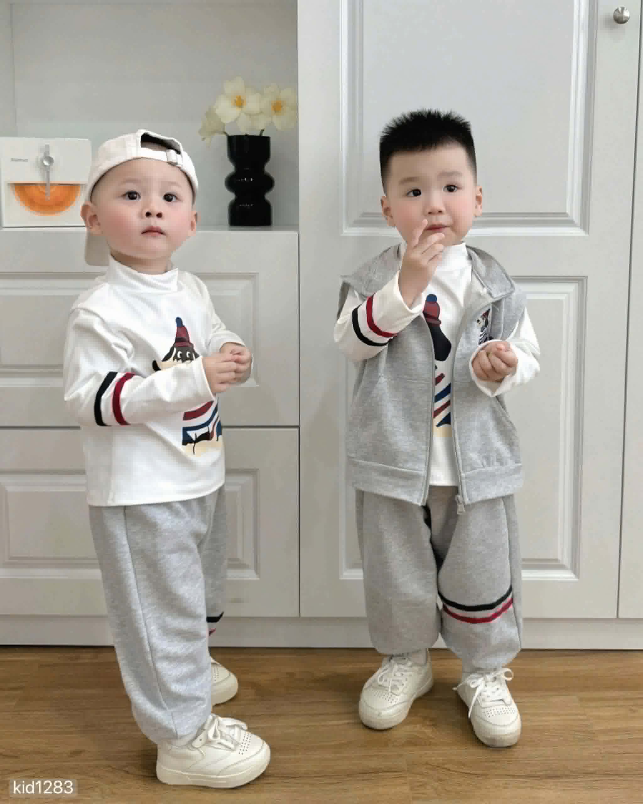 Boy 3-Pieces Grey Jogger Set