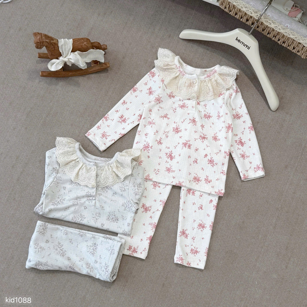 Baby girl's floral pajama set