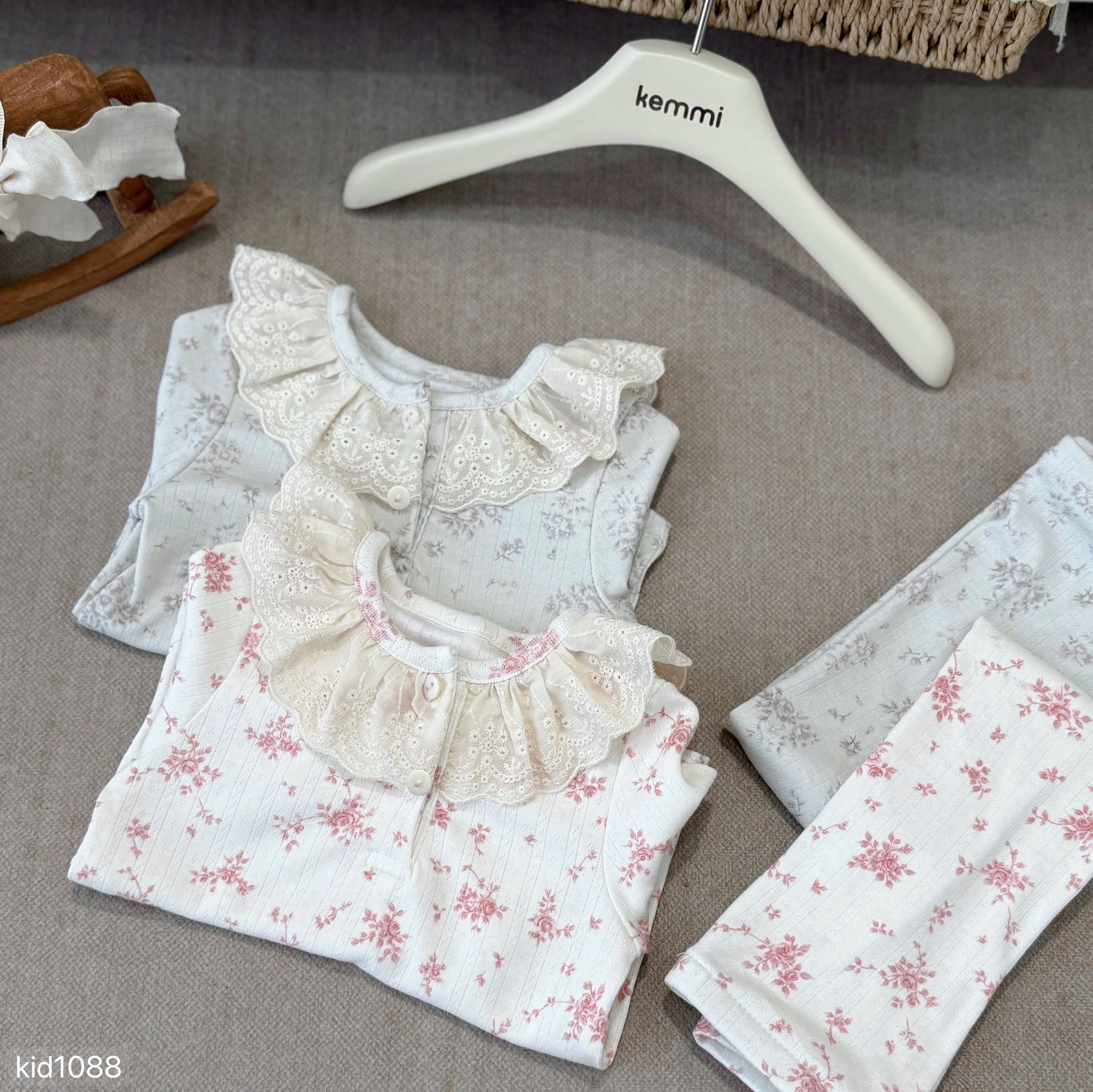 Baby girl's floral pajama set