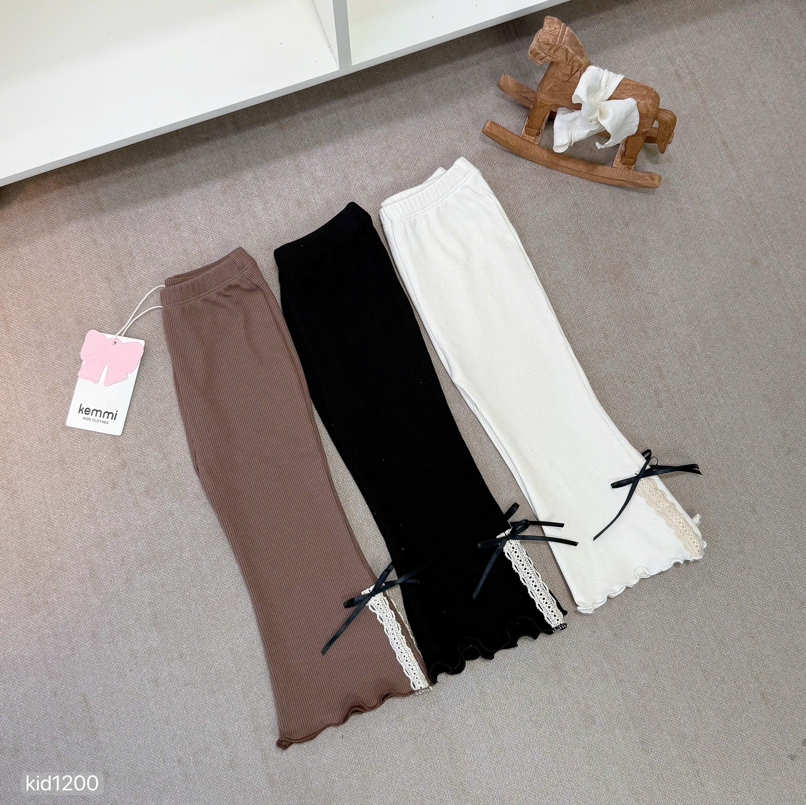 Girl's Ribbed Flared Pants