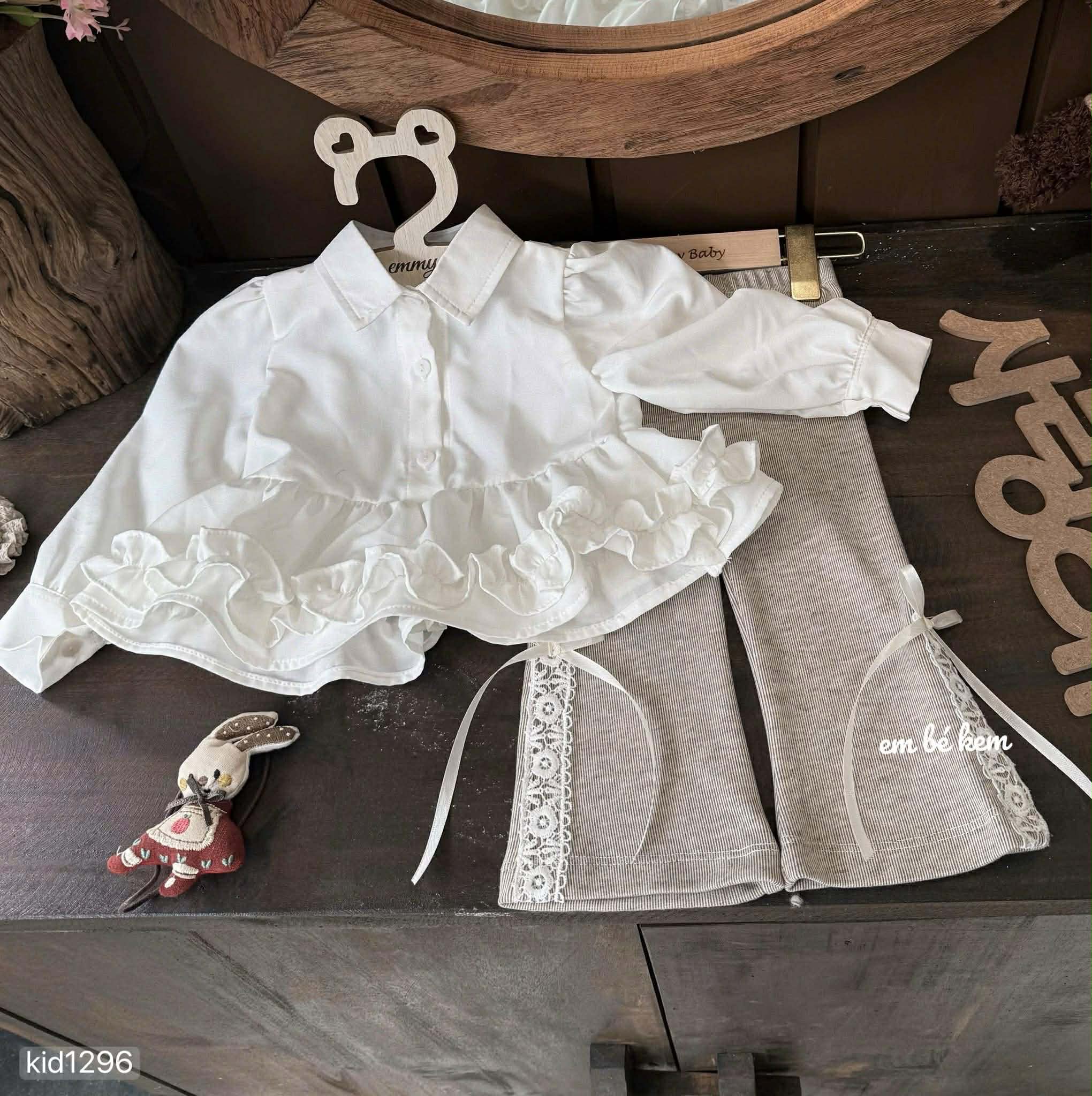 2- Pieces White Tiered Ruffle Blouse and Ribbed Flare Pants